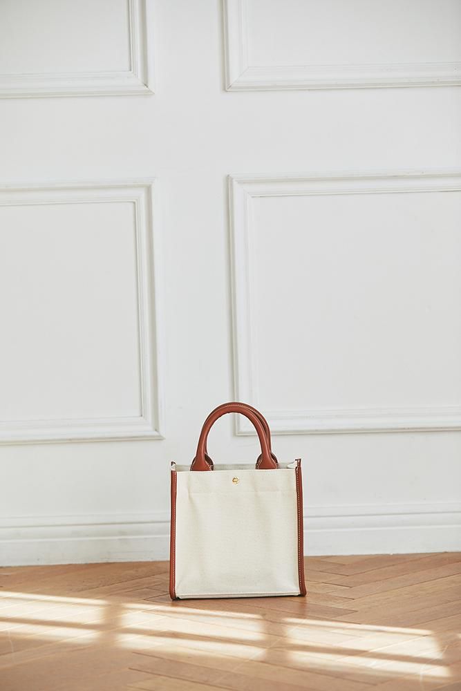 再入荷】ワンポイント刺繍トートバッグ(オフホワイト/ミニ) - seventen