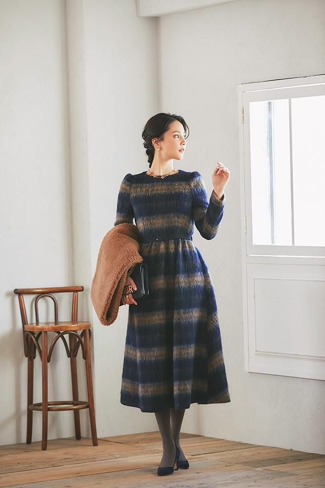30％off】シャギーウールチェックワンピース(ネイビー) - seventen