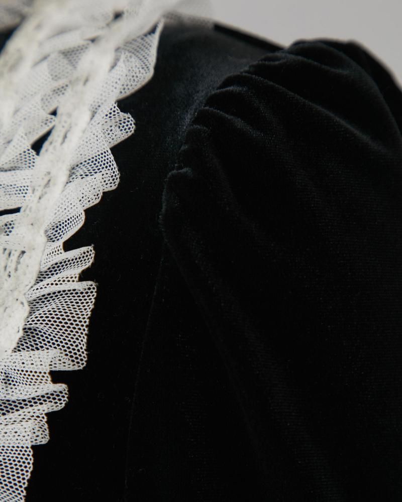 チュールフリルベロアトップス(ブラック) - seventen