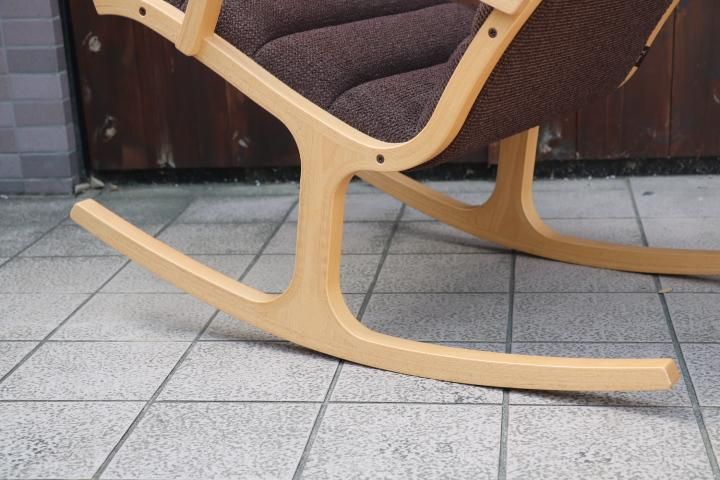 TENDO(天童木工)の代表作、菅沢光政デザインHERON(ヘロン)ロッキング