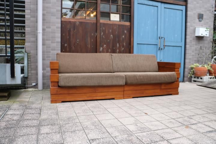チーク材の天然木だけを扱う家具専門店SCANTEAK(スキャンティーク)の