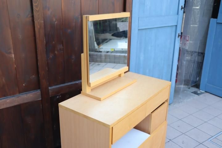 無印良品(MUJI)の希少なメープル材を使用したドレッサーセットです