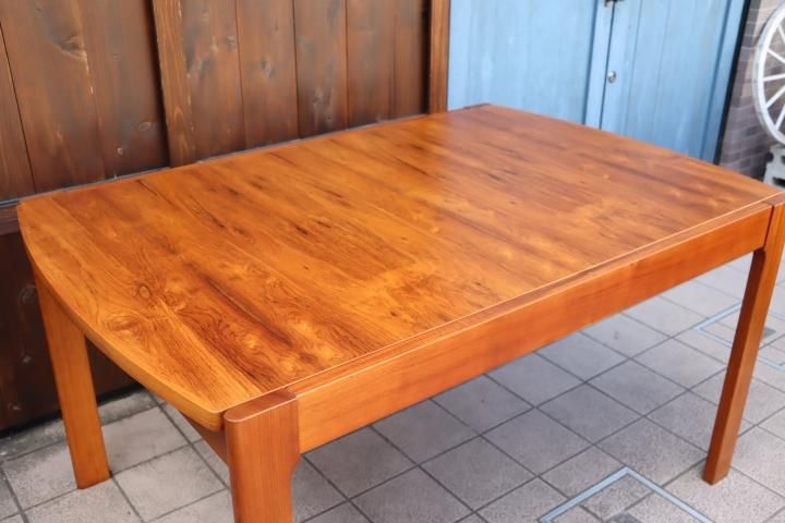 天童木工(TENDO)の稀少なブラジリアンローズウッドを使用した拡張式