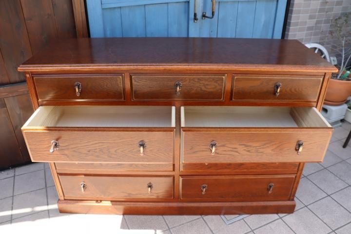 MITSUKOSHI(三越家具)の高級家具、Brugge(ブルージュ)のオーク材 4段