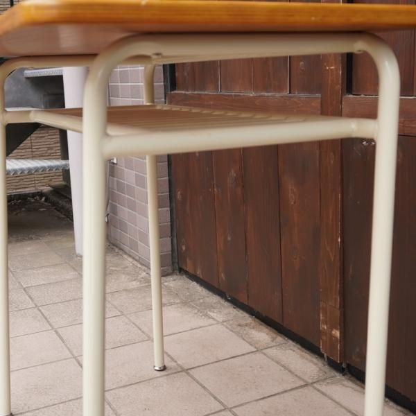 unico(ウニコ)のSKOLA(スクーラ)シリーズのコンパクトなパーソナル