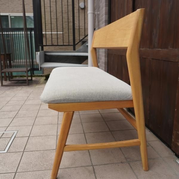 unico(ウニコ)のSIGNE(シグネ)シリーズのダイニングベンチです