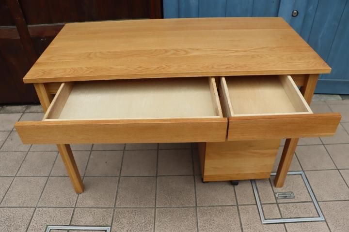 人気のMUJI（無印良品）のオーク無垢材パーソナルデスク&ワゴン