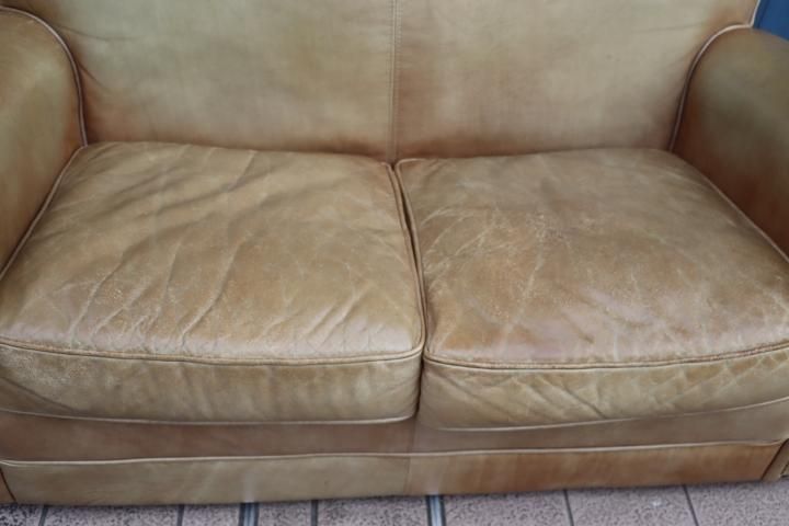 イギリスのインテリアブランドHALO（ハロ）の牛本革使用のFLEAMARKET