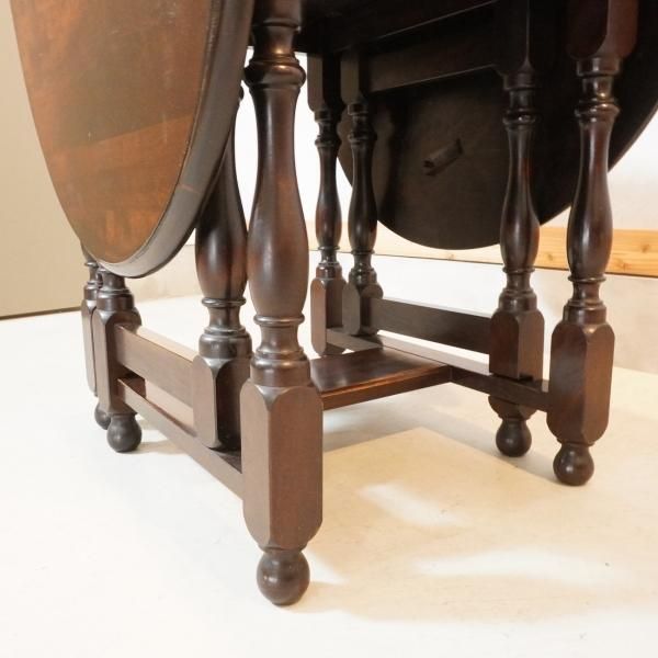 松本民芸家具のM型バタフライテーブルです。ミズメザクラ無垢材を使用