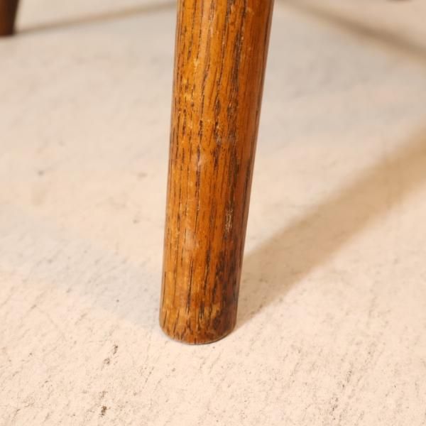 Shin Lee(シンリー)のレッドオーク材 ダイニングチェア 2脚セットです