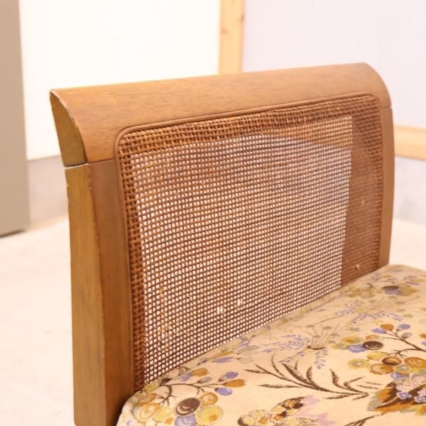 maruni(マルニ木工)地中海シリーズ テレフォンベンチです。クラシック