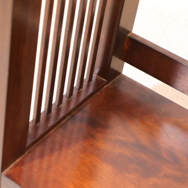 松本民芸家具のミズメザクラ材を使用した本棚/書棚です。クラシカルな