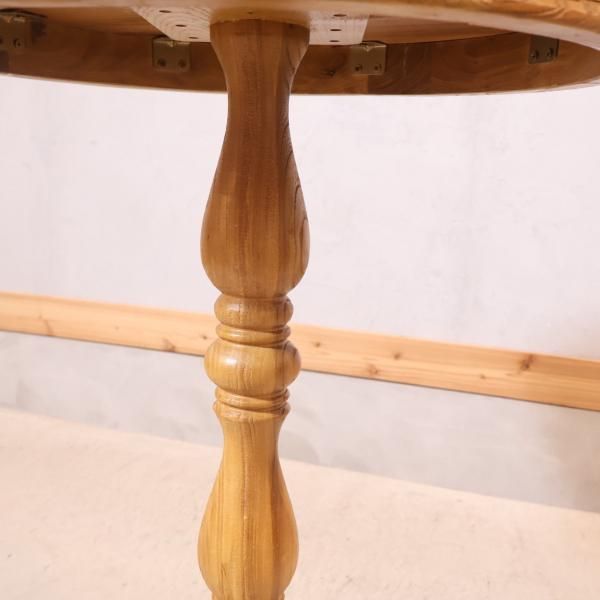 CRASH GATE(クラッシュゲート)のクリップ サイドテーブルです。古木材