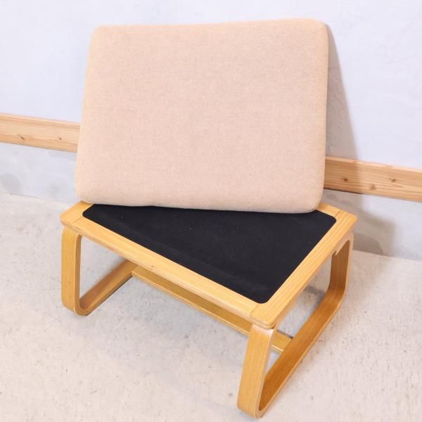 無印良品(MUJI)の人気のリビングでもダイニングでもつかえるベンチです