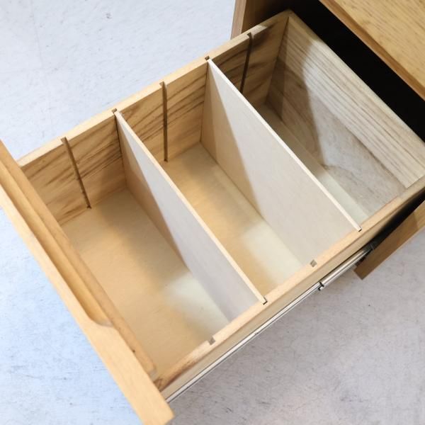 人気のMUJI(無印良品)のオーク材パーソナルデスク&ワゴン。シンプルで
