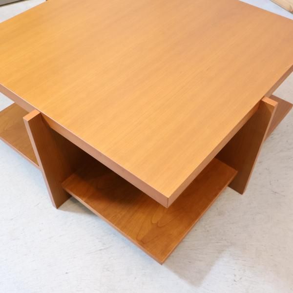 Cassina ixc.(カッシーナ イクスシー)で取り扱われているフランク