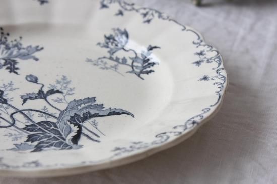 青い花柄のプレート - L'atelier Brocante / ラトリエブロカント