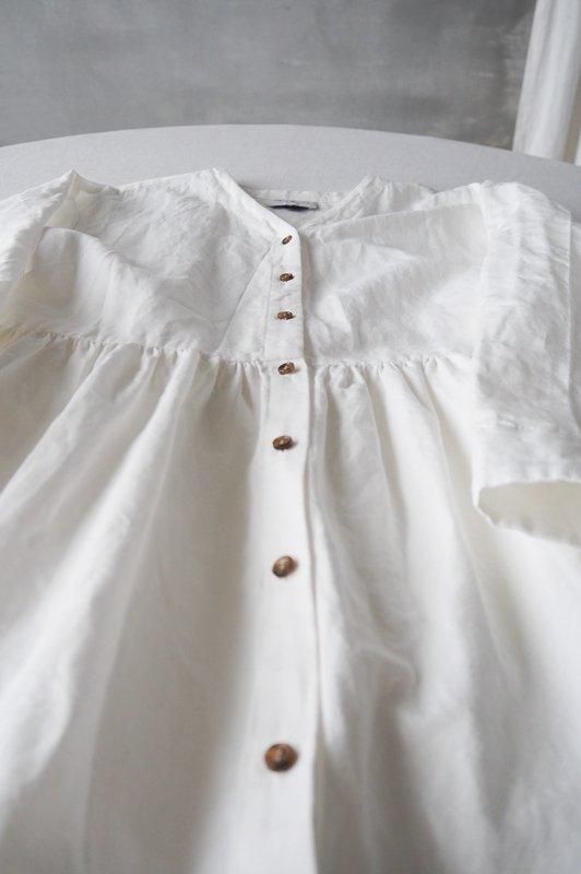 ヴァンドウエスト Vネックワンピース（ホワイト）|コットンリネン