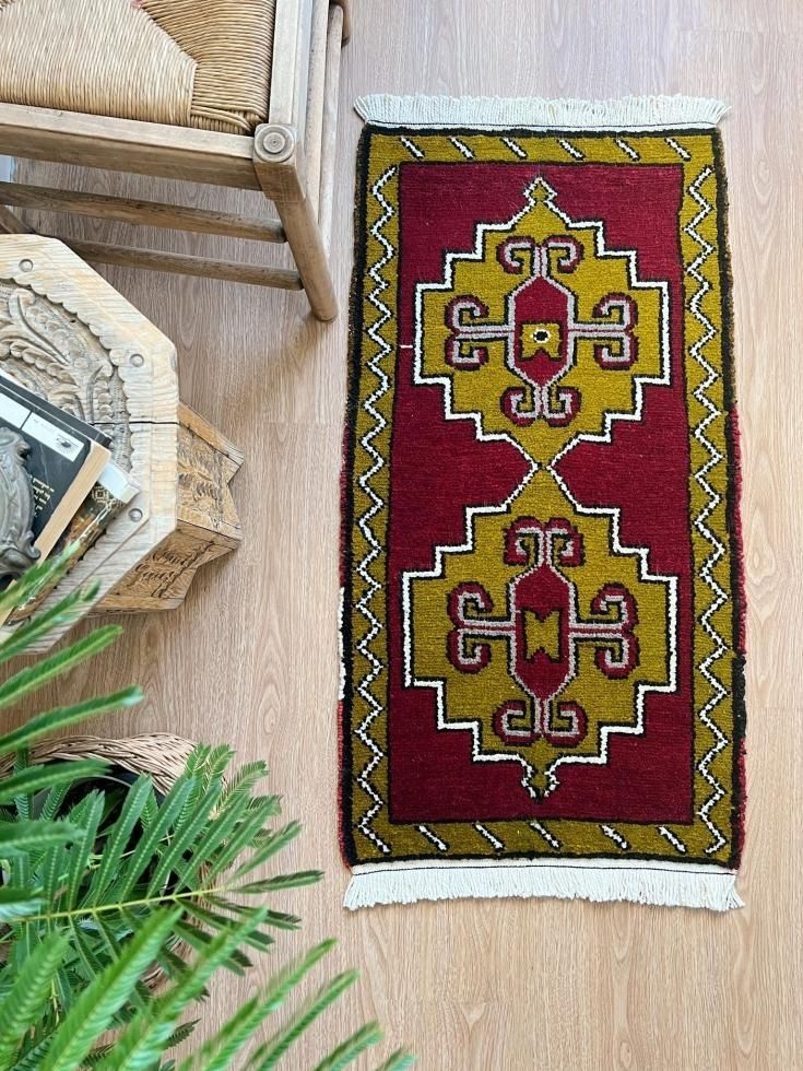 オールド絨毯 ヴィンテージラグ トルコ絨毯 カルス ヤストゥック