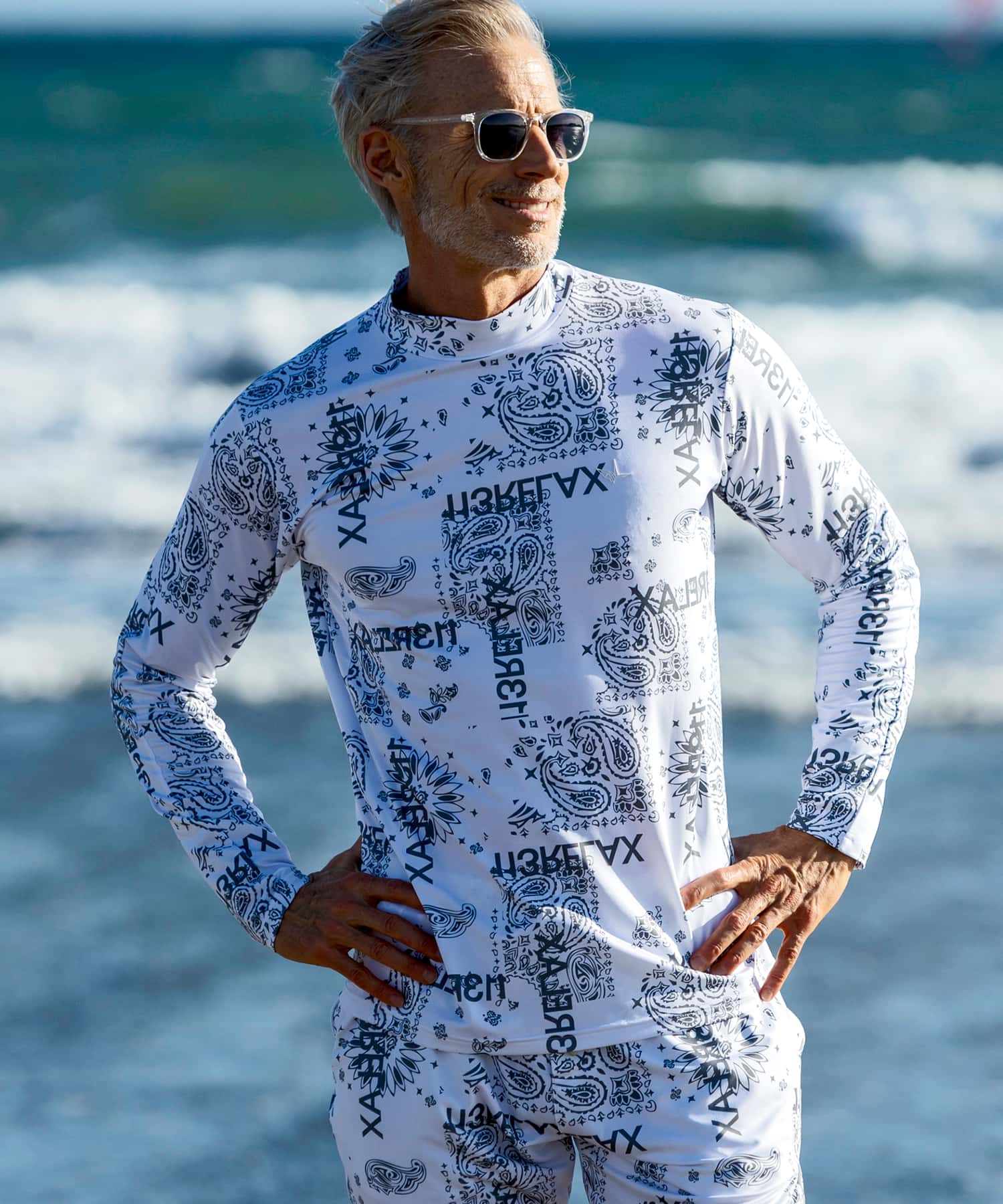 1PIU1UGUALE3 RELAX ジオメトリックラッシュガードパーカー／ウノピゥ