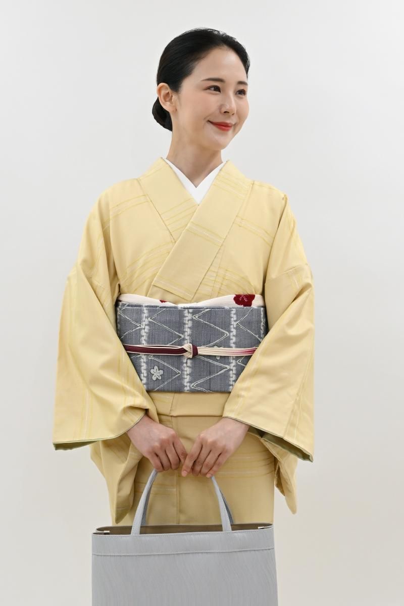 銀座【H-0761】絽紬地 開き染名古屋帯 鳩羽鼠色 横段に花文 - 銀座