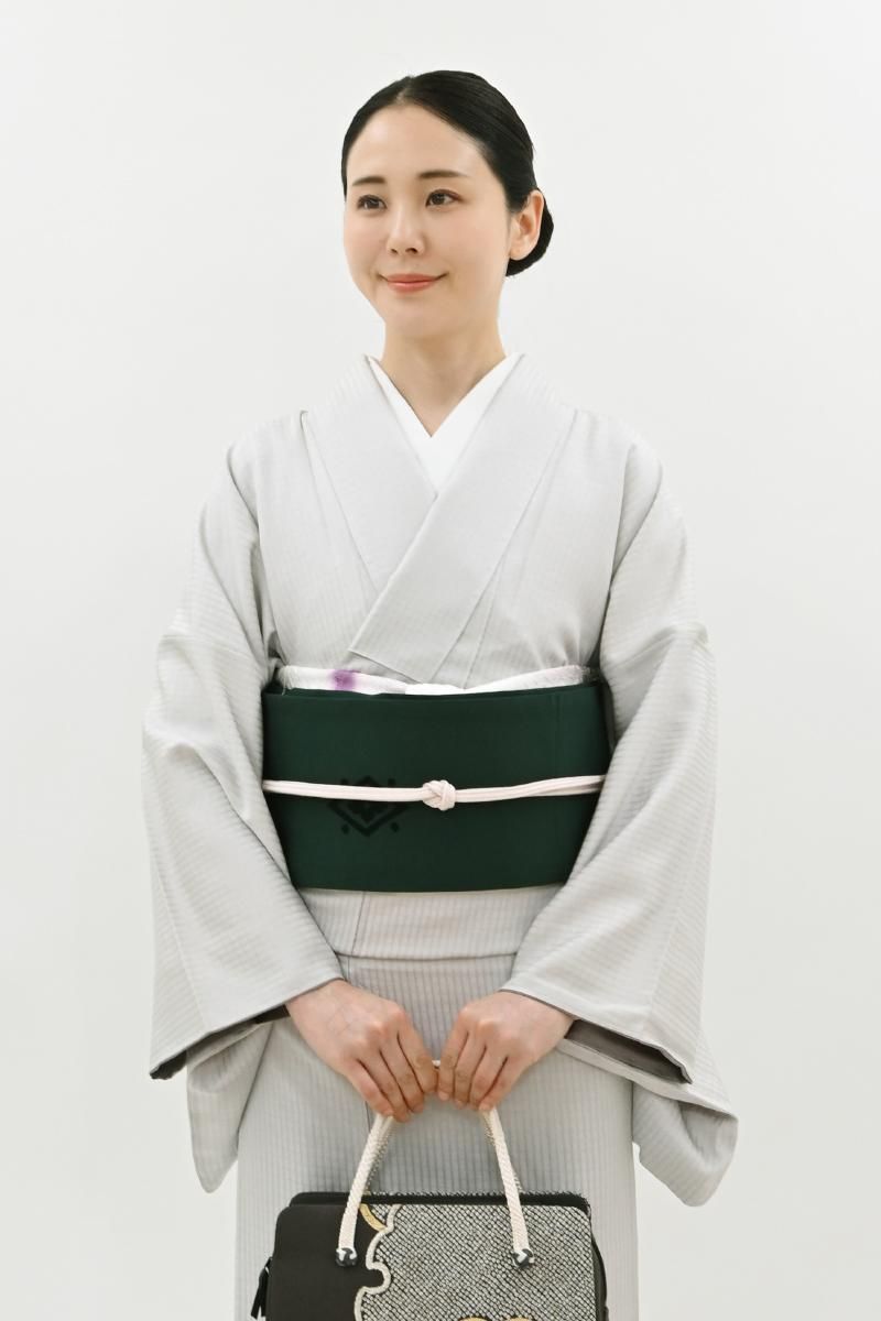 銀座【H-0918】工芸キモノ野口製 切りビロードと刺繍 名古屋帯 黒緑色