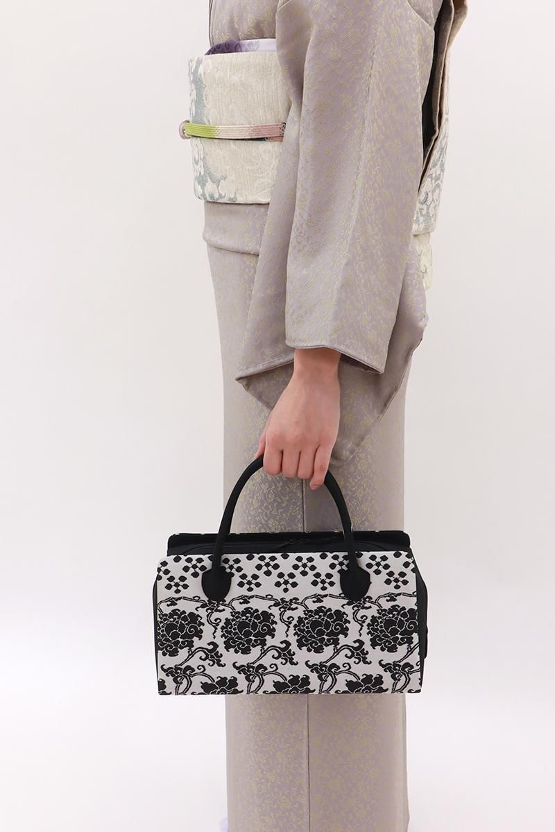 G-3231】利休バッグ 梅鉢に花唐草文 黒色×グレー系 - 銀座きもの青木