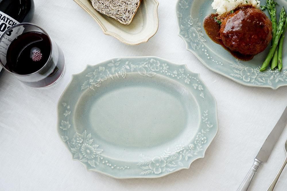 イ17 薄緑（しっとり）稜花オーバル絵皿 - 益子焼の小さな窯元