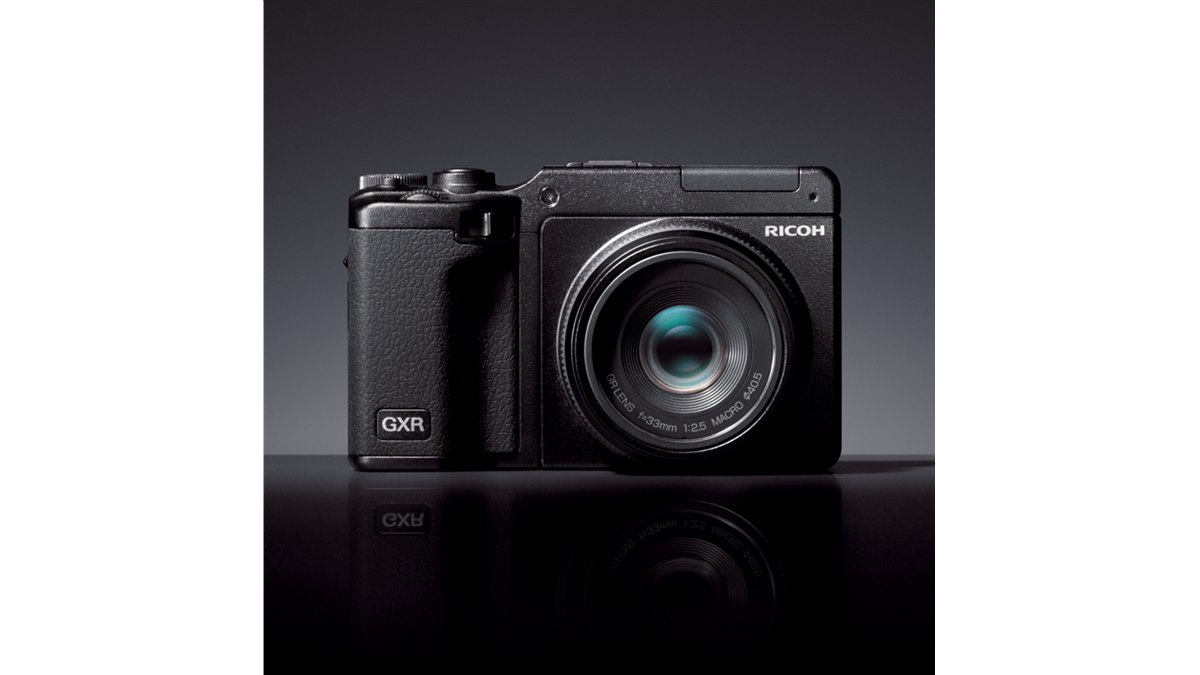 リコー、「GXR」の発売日を12月18日に決定 - 価格.com