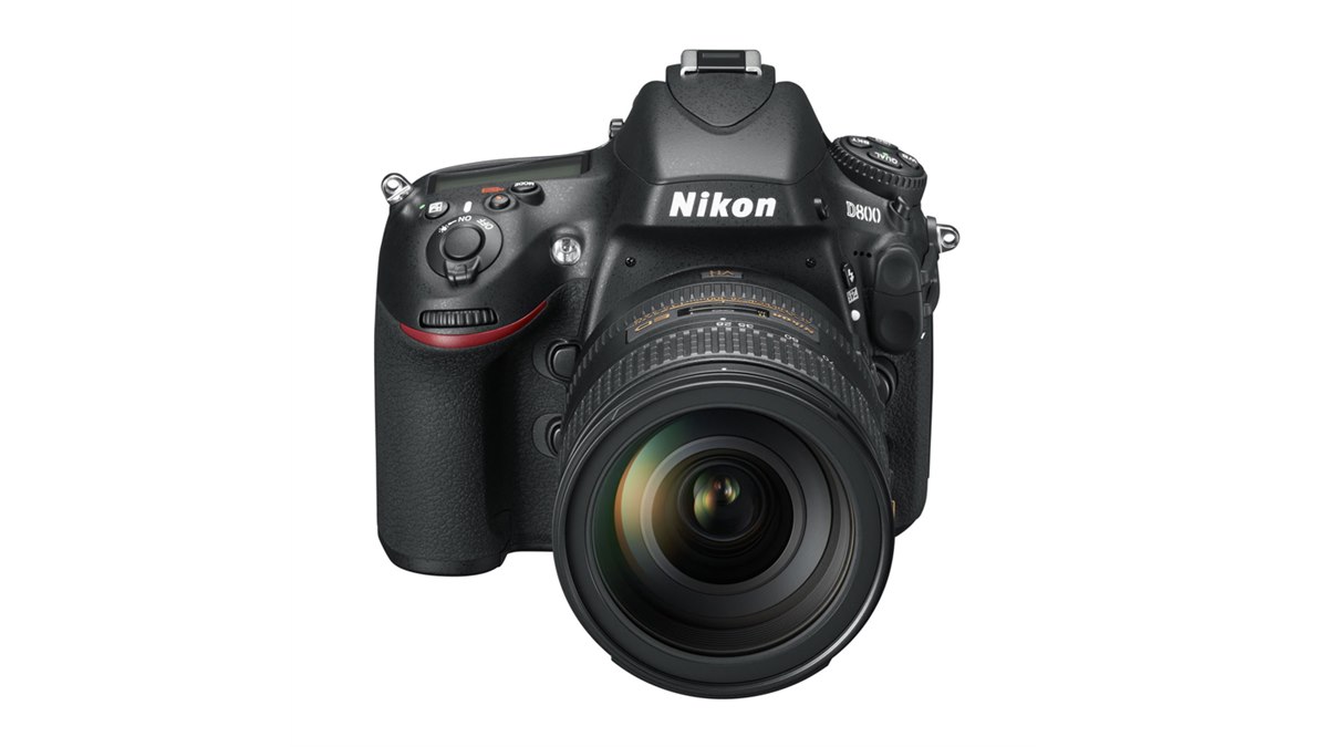 ニコン、3630万画素のフルサイズデジタル一眼レフ「D800/D800E
