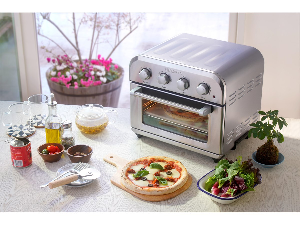 クイジナート、お店のようなピザを焼けるノンフライオーブントースター