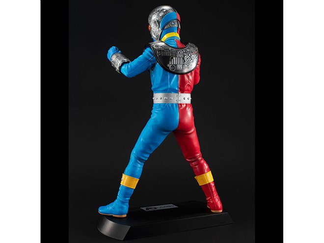 メガハウス、全高約400mmのフィギュア「Ultimate Article キカイダー01