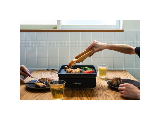 よりコンパクトになった、極薄ヒーター採用ホットプレート「abien