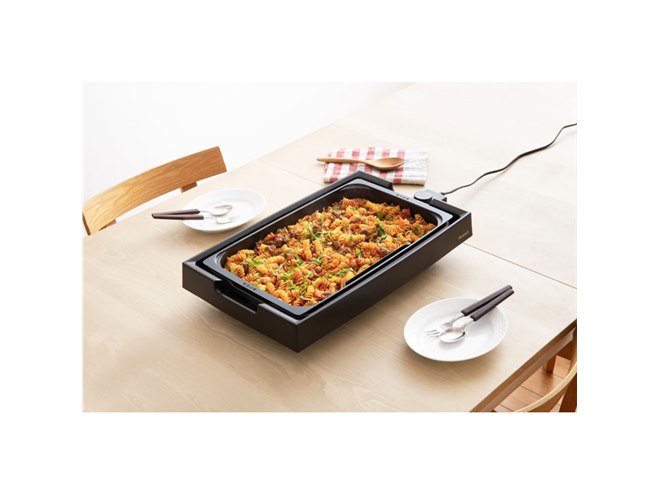 ふっくら仕上げる「スチーム加熱」機能を搭載したホットプレート