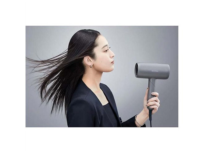 SALONIA、低温で早く乾かせる「スムースシャインドライヤー」 - 価格.com