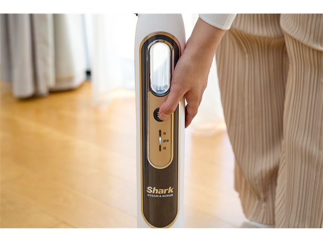 Shark、掃除性能と利便性が向上した新モデル「回転スチームモップ