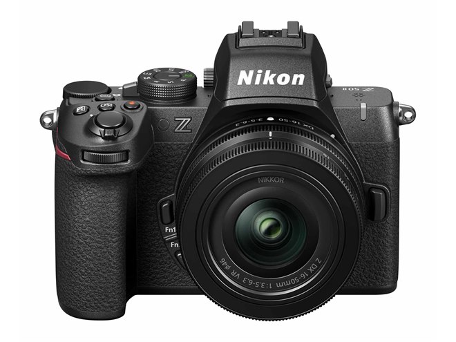 ニコン、上位モデル同等の「EXPEED 7」を装備したAPS-Cミラーレス
