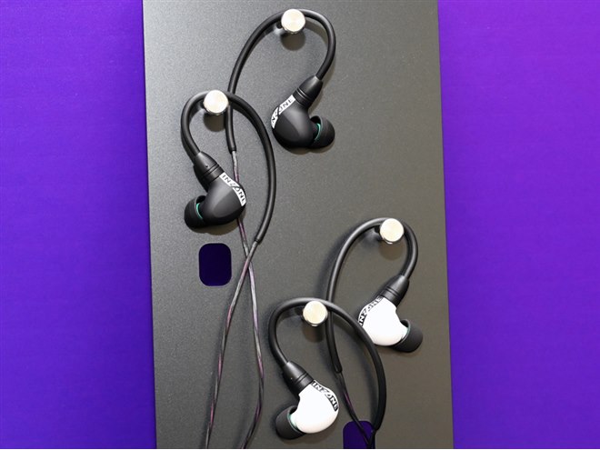 ソニー、INZONE初の有線ゲーミングイヤホン「INZONE E9」 - 価格.com