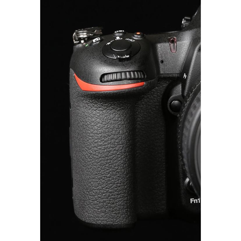 APS-Cデジタル一眼レフの最高峰！ ニコン「D500」の動体撮影性能を