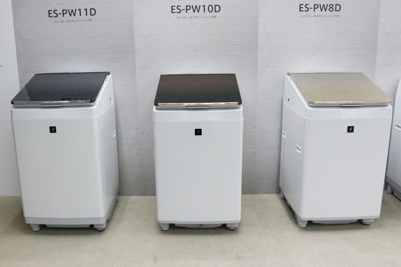 冷蔵庫とつながる洗濯機!? シャープの縦型洗濯乾燥機「PWシリーズ」を