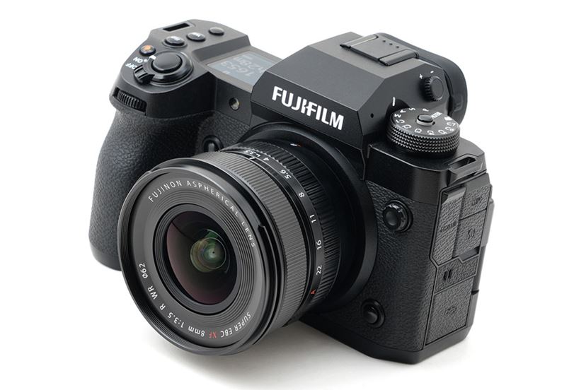 重量約215gの超広角レンズ！ 富士フイルム「XF8mmF3.5 R WR」発売前