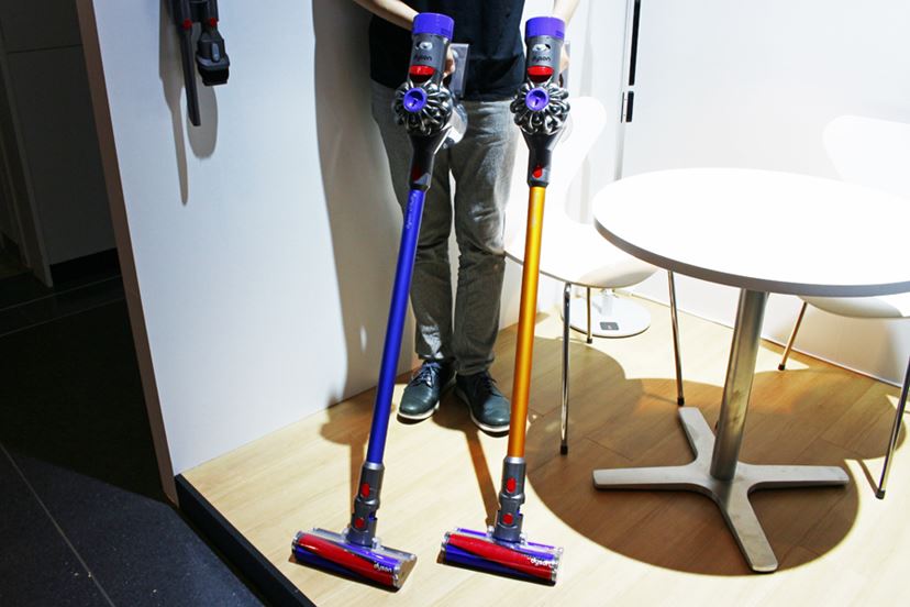 最上位機「V8」の使いやすさを踏襲したダイソンのコードレススティック