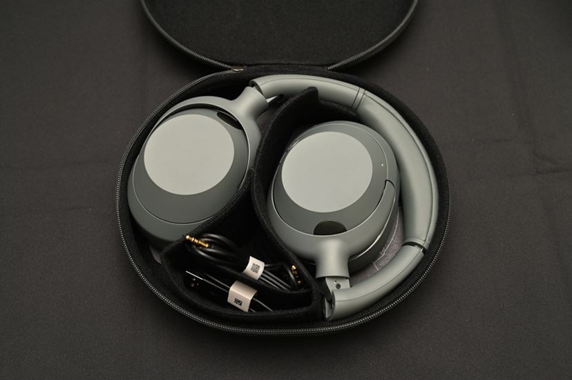 重低音特化のソニー新シリーズ「ULT POWER SOUND」 ヘッドホンと