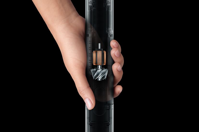 世界で最もスリムな「ダイソン」の最新掃除機「ペンシルバック