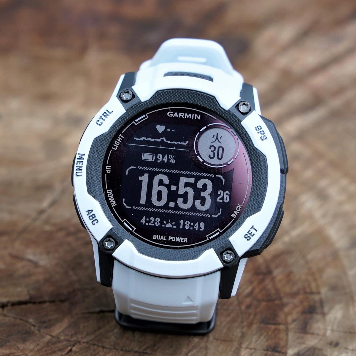 ガーミンの無制限バッテリーモデル「Instinct 2X Dual Power」を使って