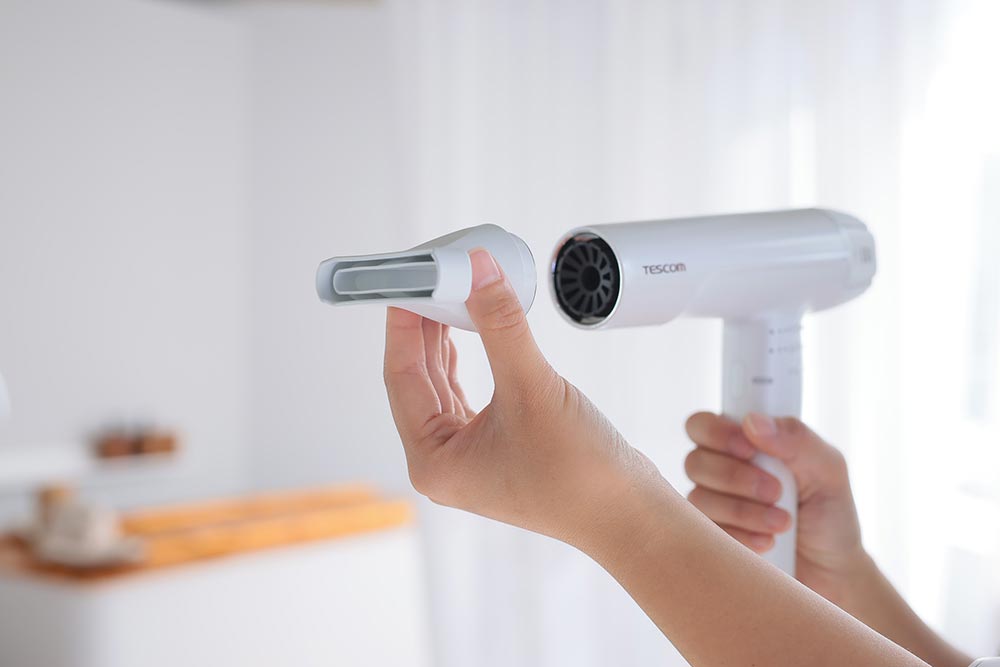 価格.com - [PR企画]テスコム「プロテクトイオンヘアードライヤー