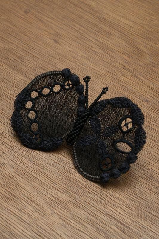 mina perhonen sound drop -choucho- ブローチ - ミナペルホネン正規