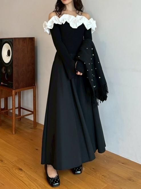 Lily Brown （リリーブラウン)フリルカラーニットコンビワンピース 25