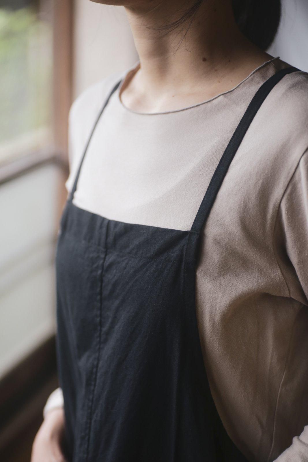 肩掛けエプロン/黒 - manufact jam 楓 OnlineStore