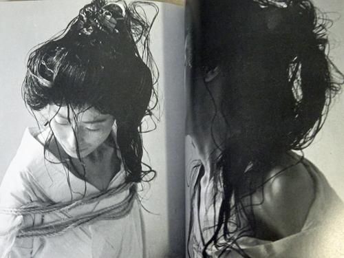 責め絵の女 伊藤晴雨写真帖 - 古本買取販売 ハモニカ古書店 建築 美術